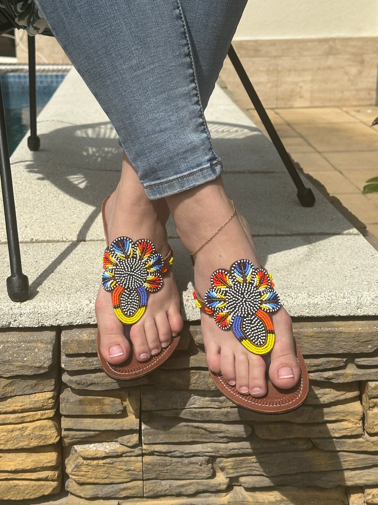 Imara barna bőr színes mintás afrikai papucs lapos talppal újjbebújós flip-flop
