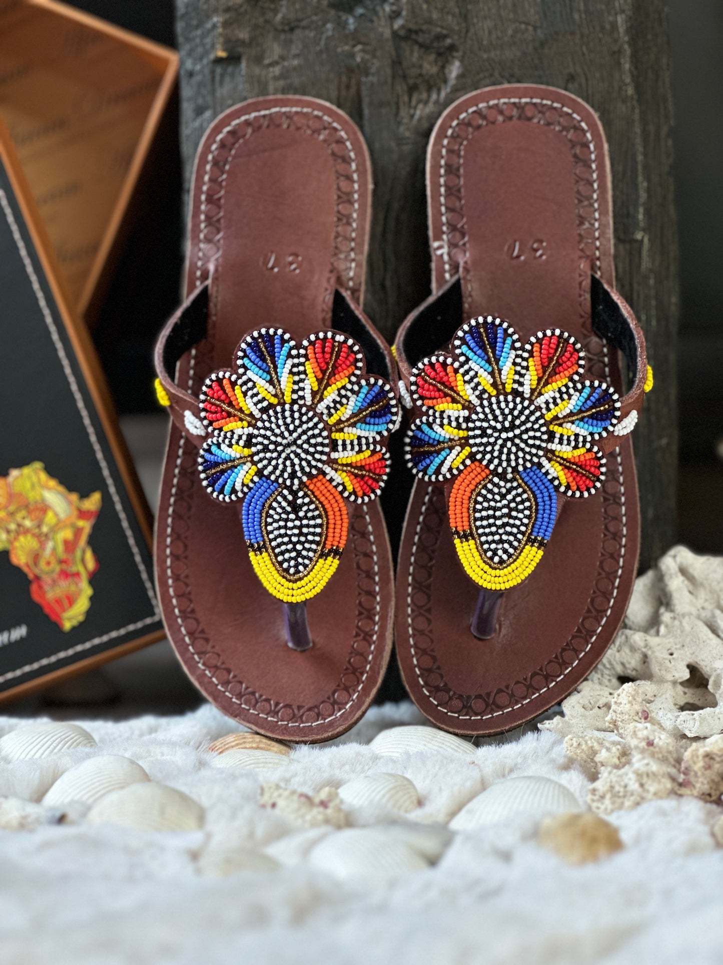 Imara barna bőr színes mintás afrikai papucs lapos talppal újjbebújós flip-flop