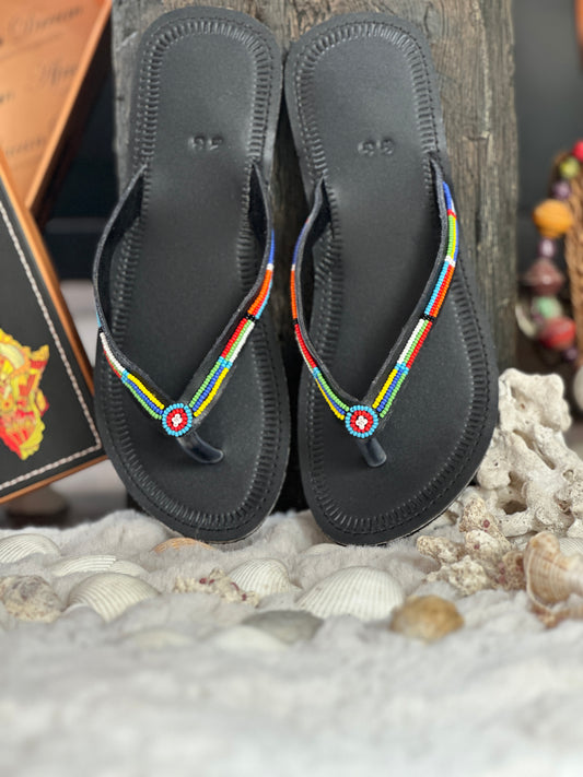 Temwa fekete bőr színes mintás afrikai papucs lapos talppal újjbebújós flip-flop